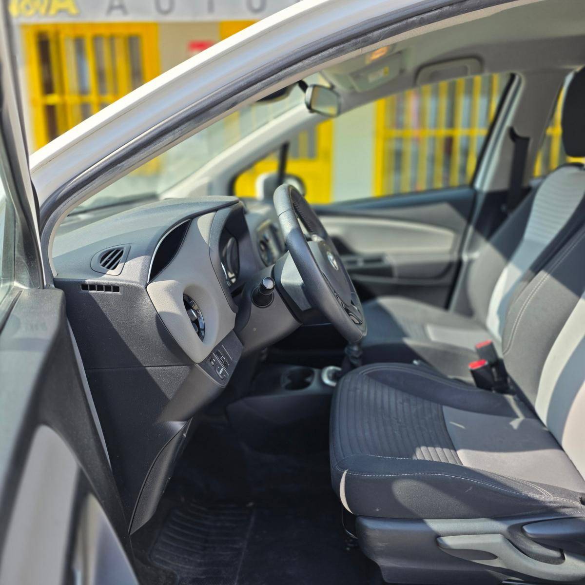 toyota-yaris-2020-gasolina-998cc