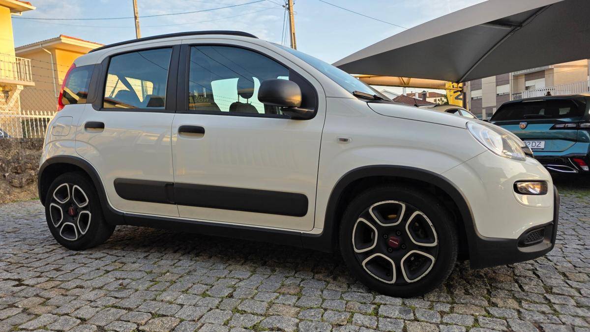 fiat-panda-2022-hibrido-a-gasolina-999cc