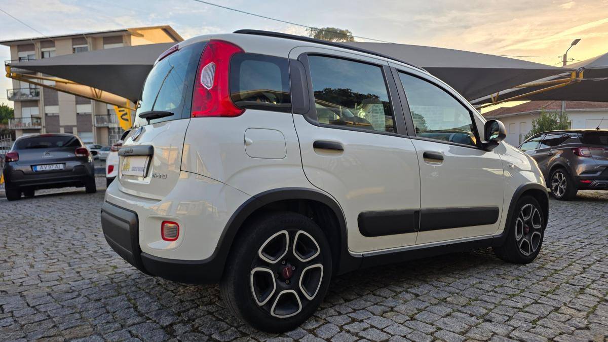 fiat-panda-2022-hibrido-a-gasolina-999cc