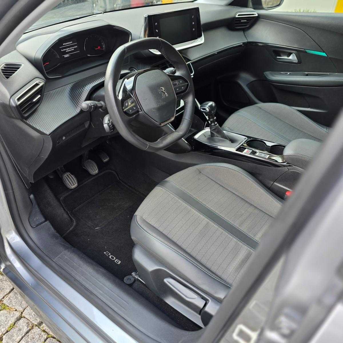 peugeot-208-2022-gasolina-1199cc