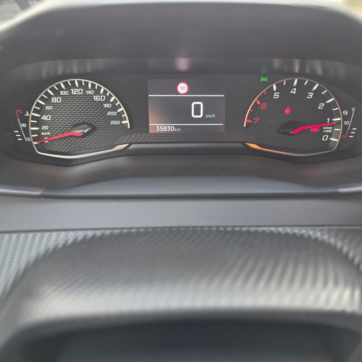 peugeot-208-2022-gasolina-1199cc