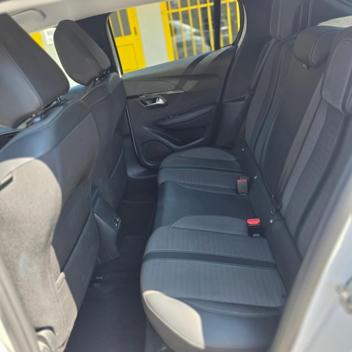 peugeot-208-2022-gasolina-1199cc