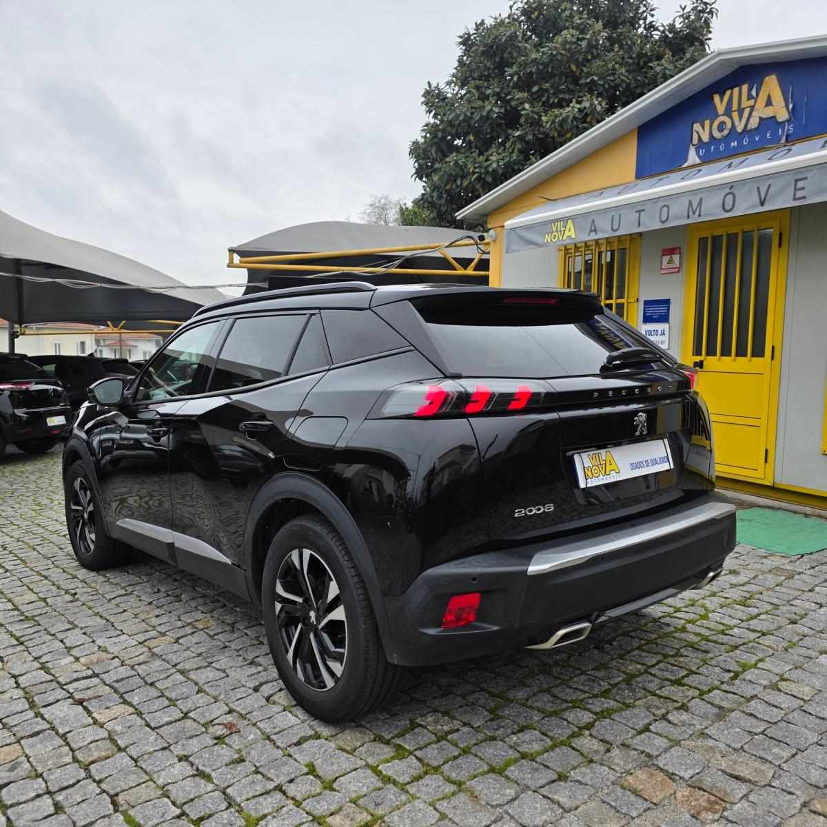 peugeot-2008-2021-gasolina-1199cc