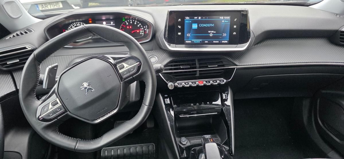 peugeot-2008-2021-gasolina-1199cc