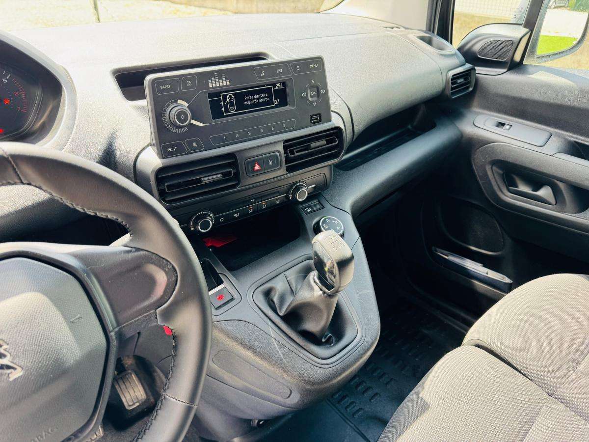 peugeot-partner-2019-diesel-1499cc