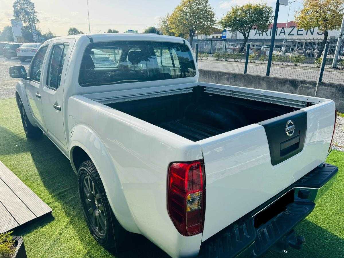 nissan-navara-2012-diesel-2488cc