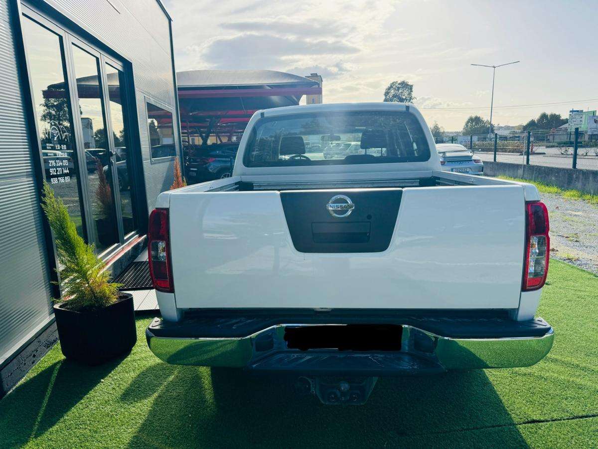 nissan-navara-2012-diesel-2488cc