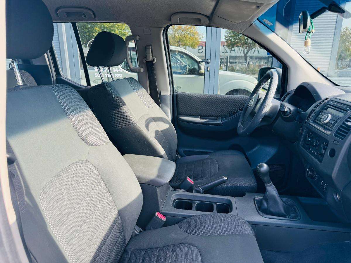 nissan-navara-2012-diesel-2488cc