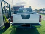 nissan-navara-2012-diesel-2488cc