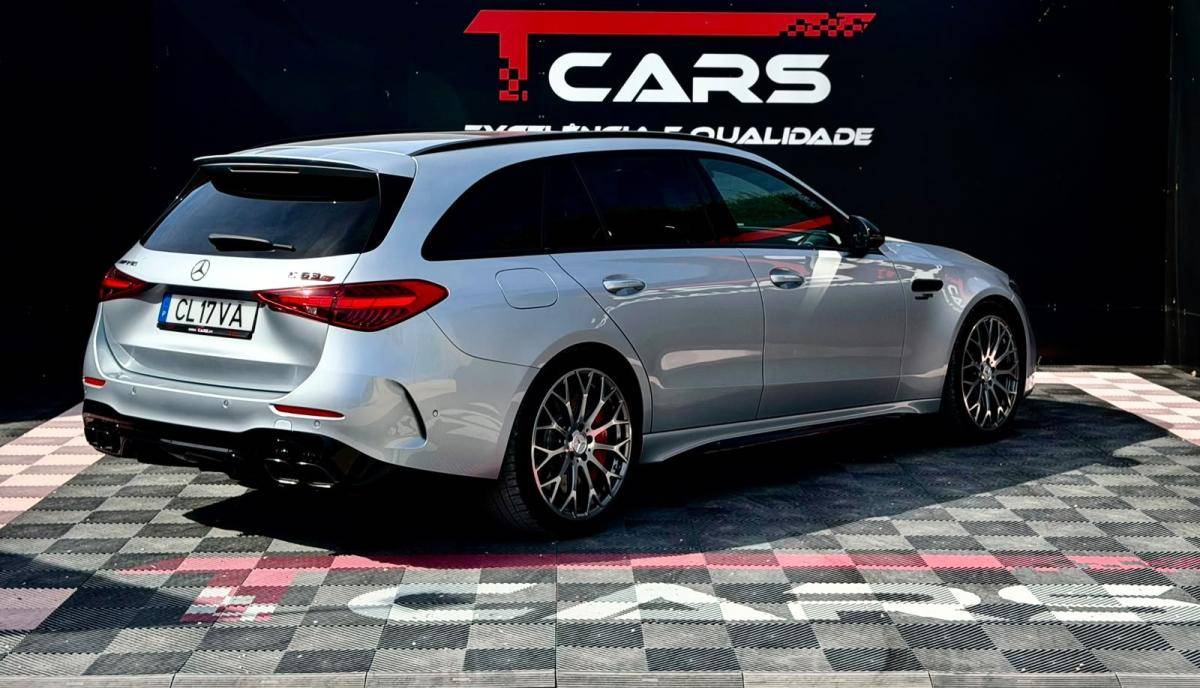 mercedes-benz-classe-c-2024-hibrido-a-gasolina-1991cc