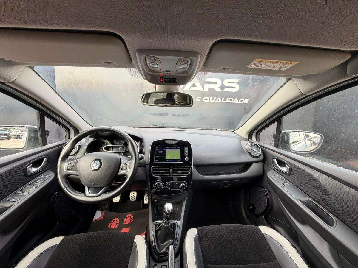 renault-clio-sport-tourer-2017-diesel-1461cc