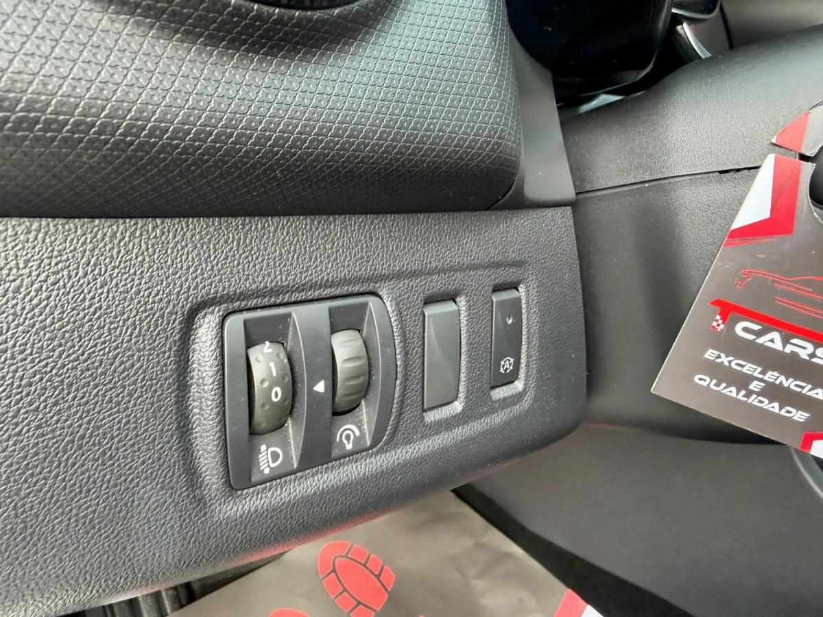 renault-clio-sport-tourer-2017-diesel-1461cc