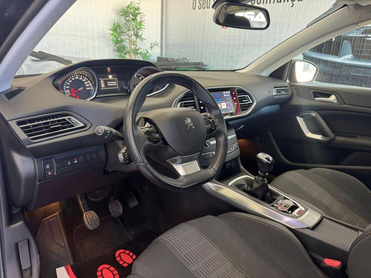 peugeot-308-sw-2021-diesel-1499cc