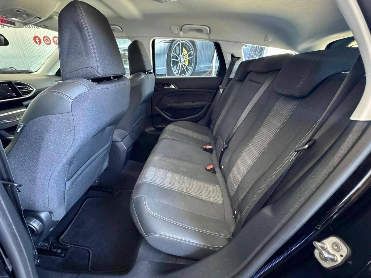 peugeot-308-sw-2021-diesel-1499cc