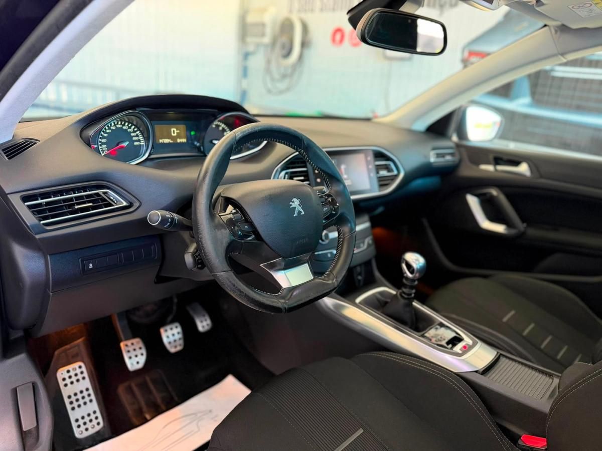 peugeot-308-2014-gasolina-1598cc
