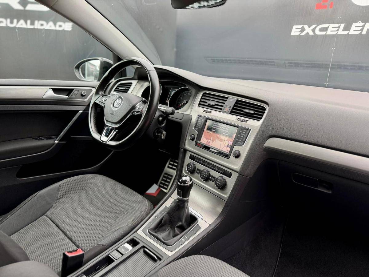 volkswagen-golf-2017-diesel-1598cc