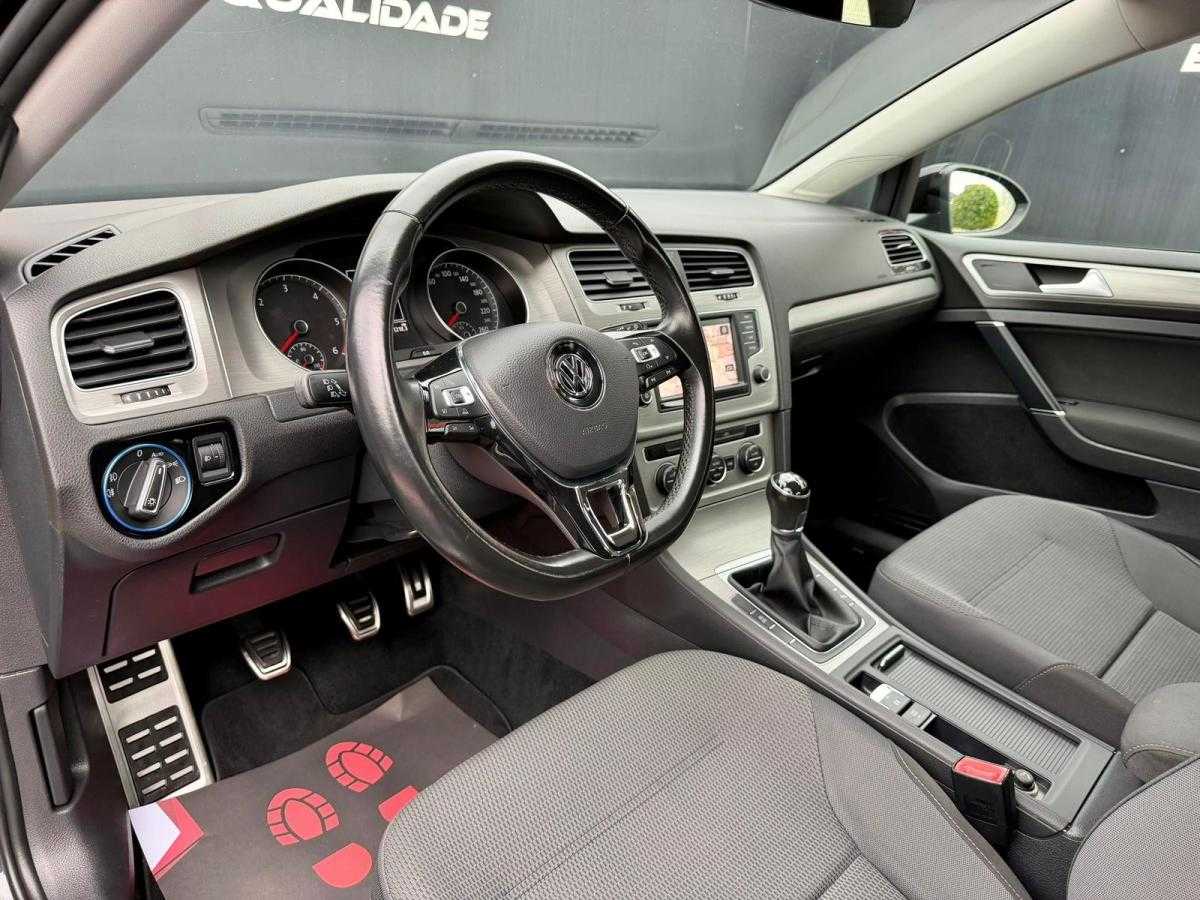 volkswagen-golf-2017-diesel-1598cc