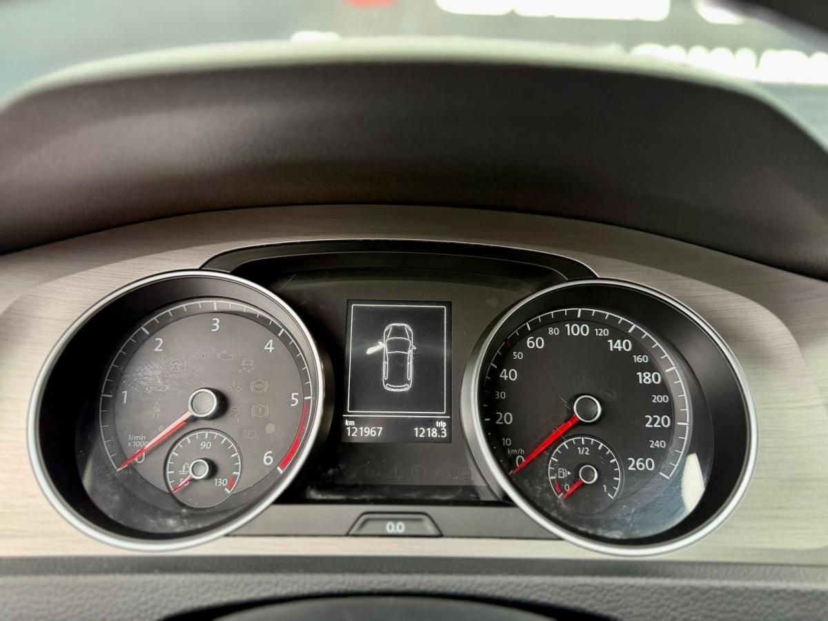 volkswagen-golf-2017-diesel-1598cc