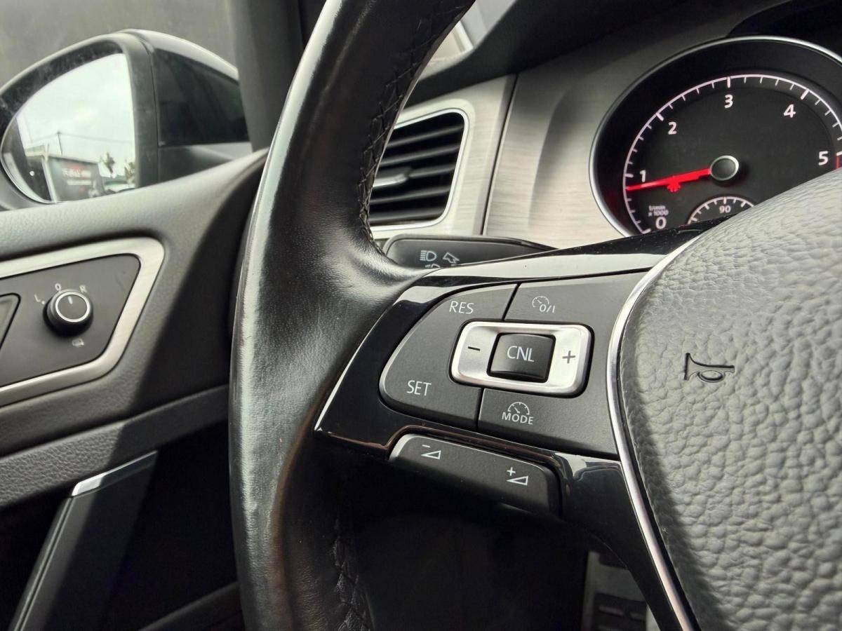 volkswagen-golf-2017-diesel-1598cc