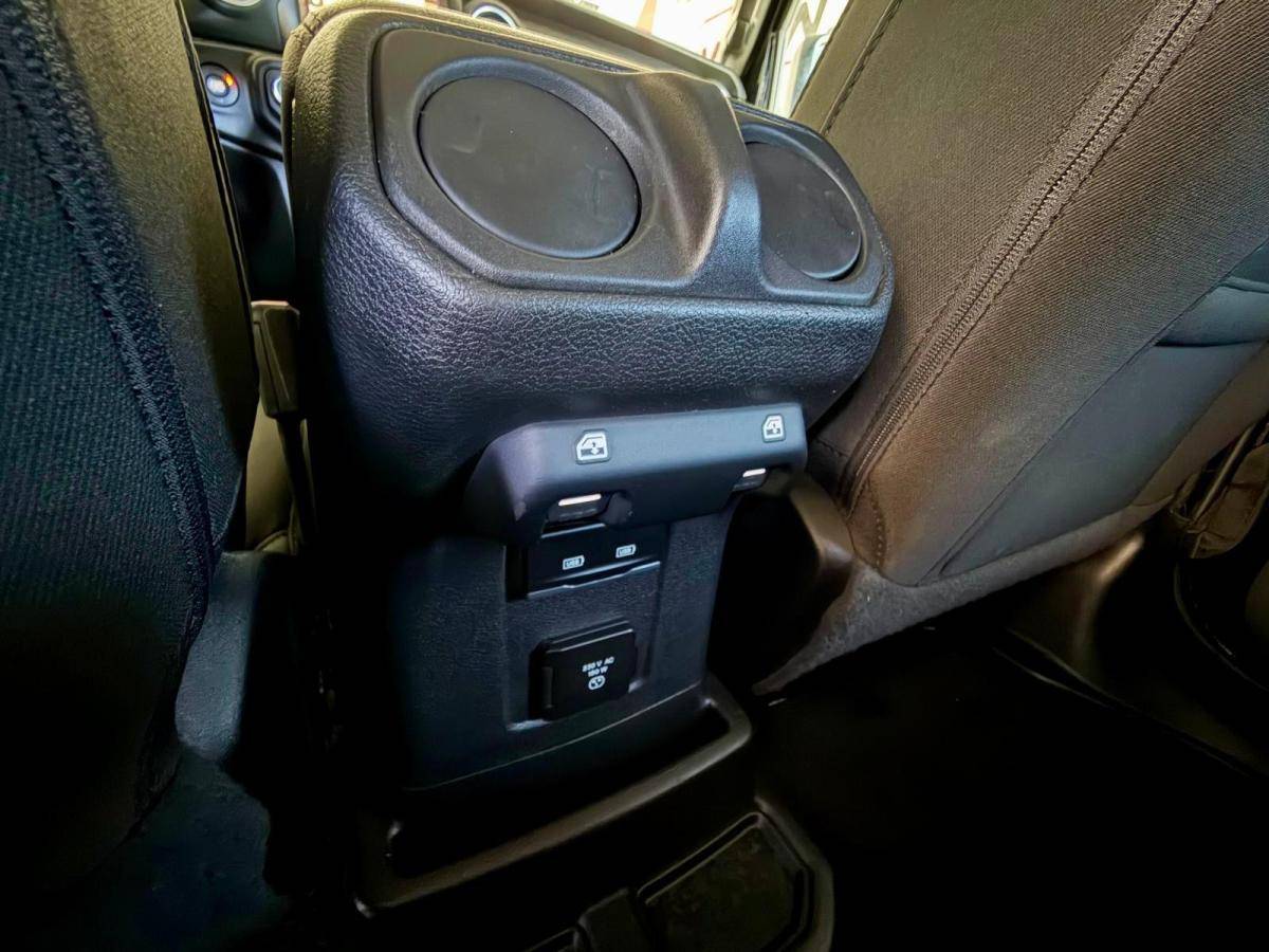 jeep-wrangler-2022-hibrido-a-gasolina-1995cc