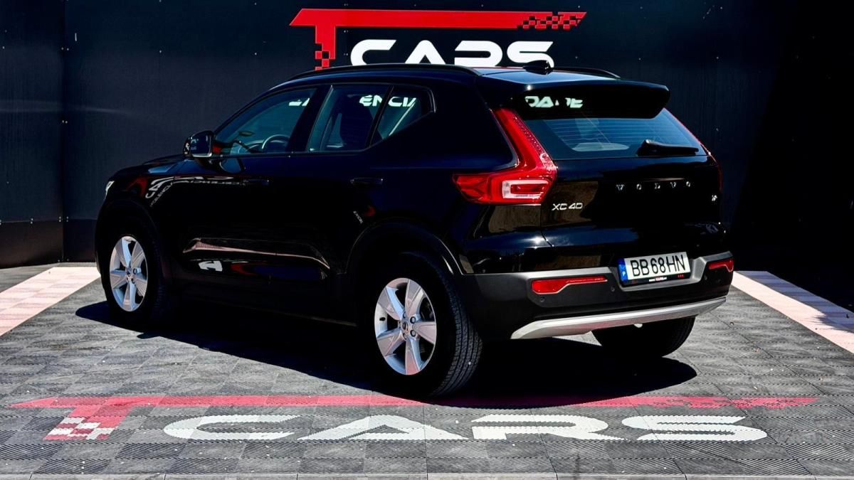 volvo-xc40-2023-gasolina-1477cc