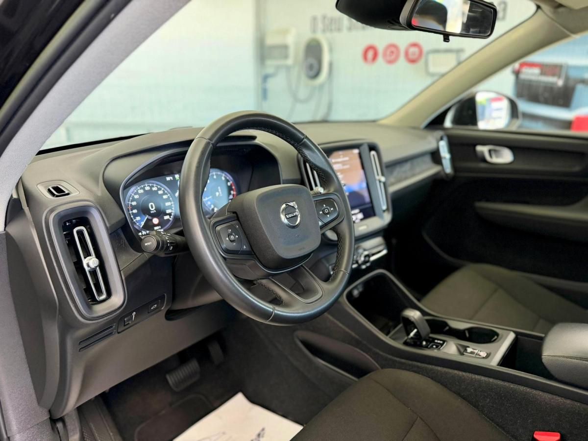 volvo-xc40-2023-gasolina-1477cc