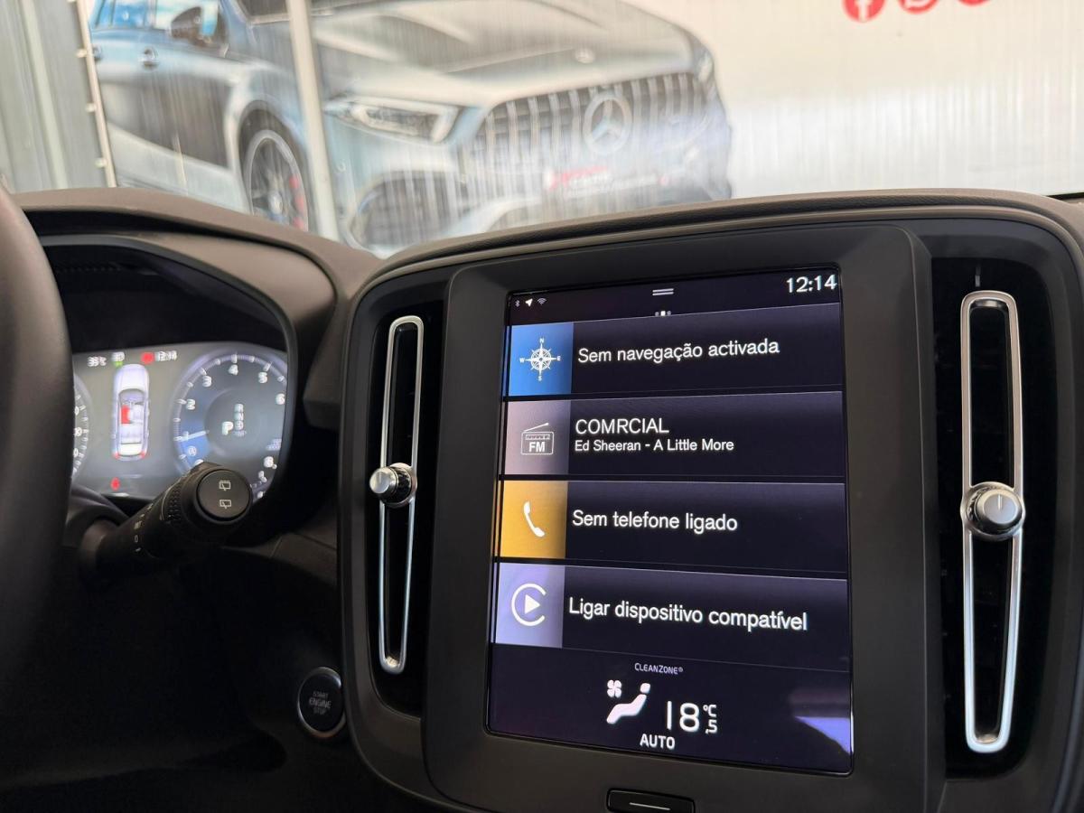 volvo-xc40-2023-gasolina-1477cc