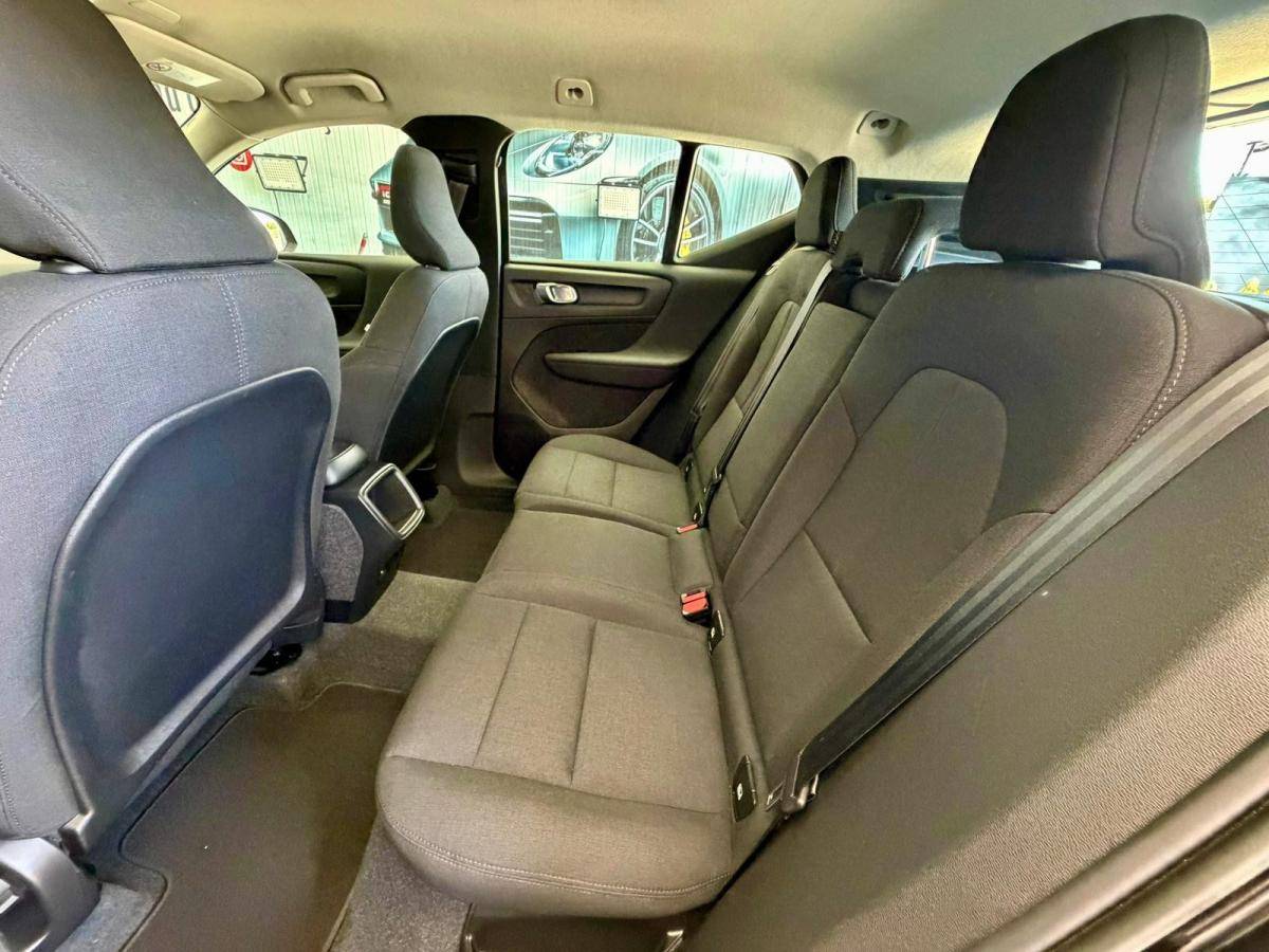 volvo-xc40-2023-gasolina-1477cc