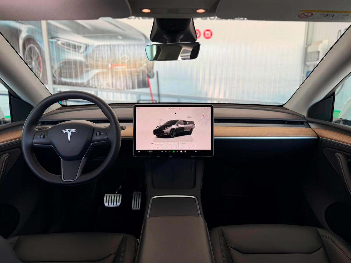 tesla-model-y-2022-eletrico-500cc