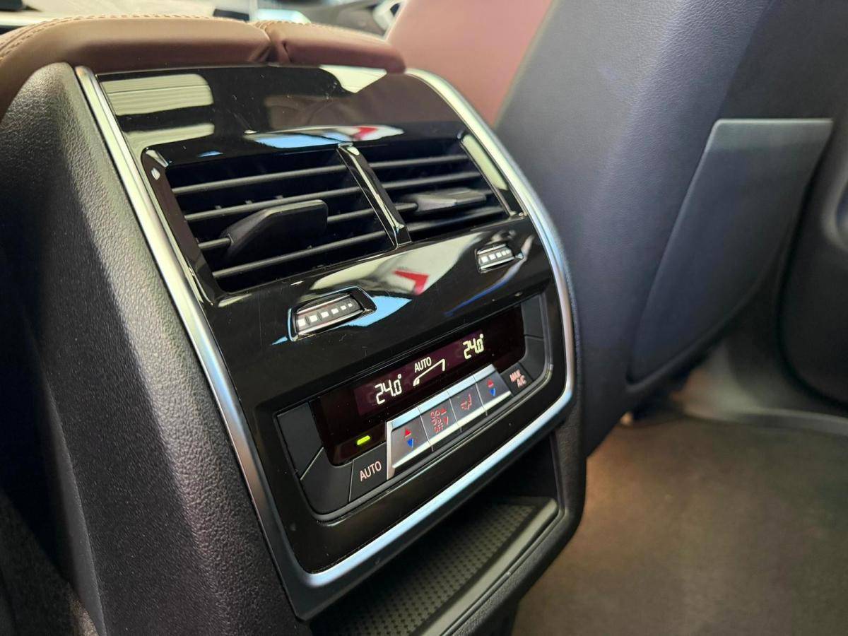 bmw-x7-2025-gasolina-2998cc