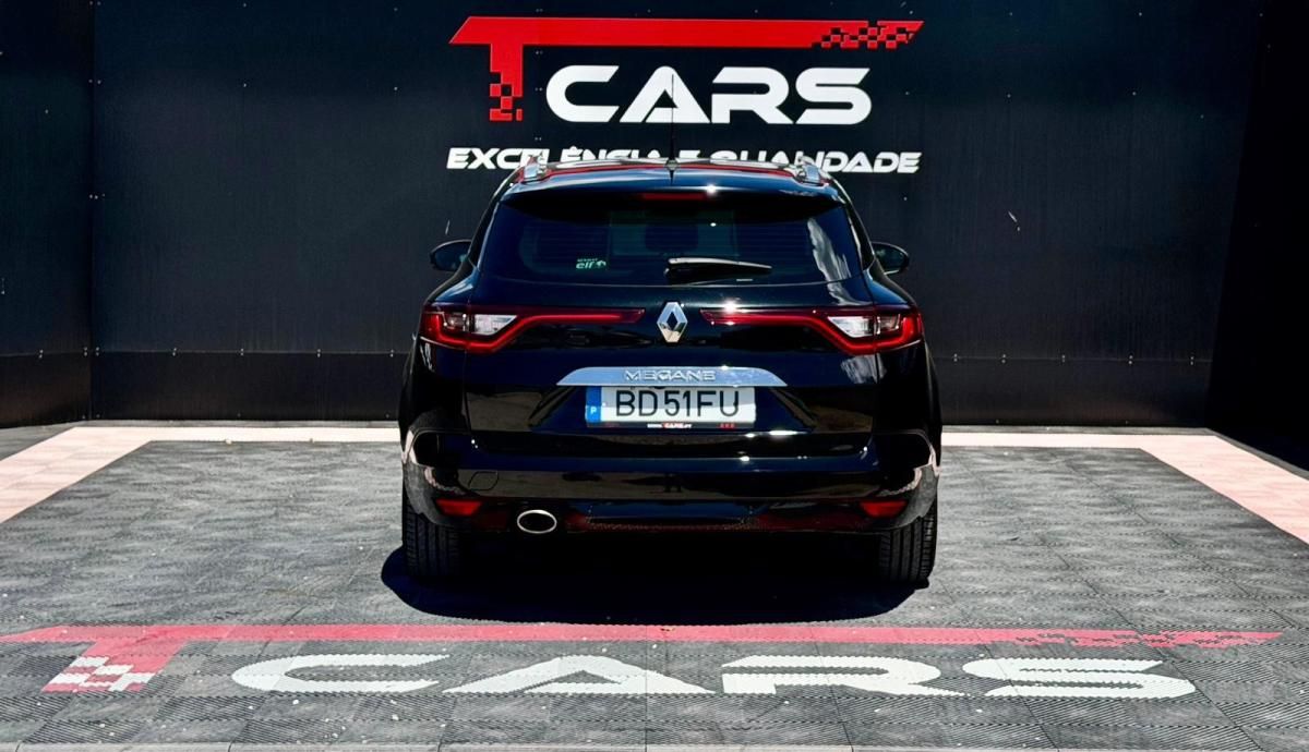 renault-megane-sport-tourer-2018-diesel-1461cc