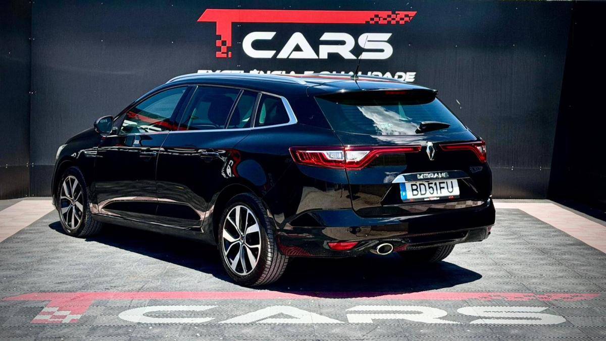 renault-megane-sport-tourer-2018-diesel-1461cc