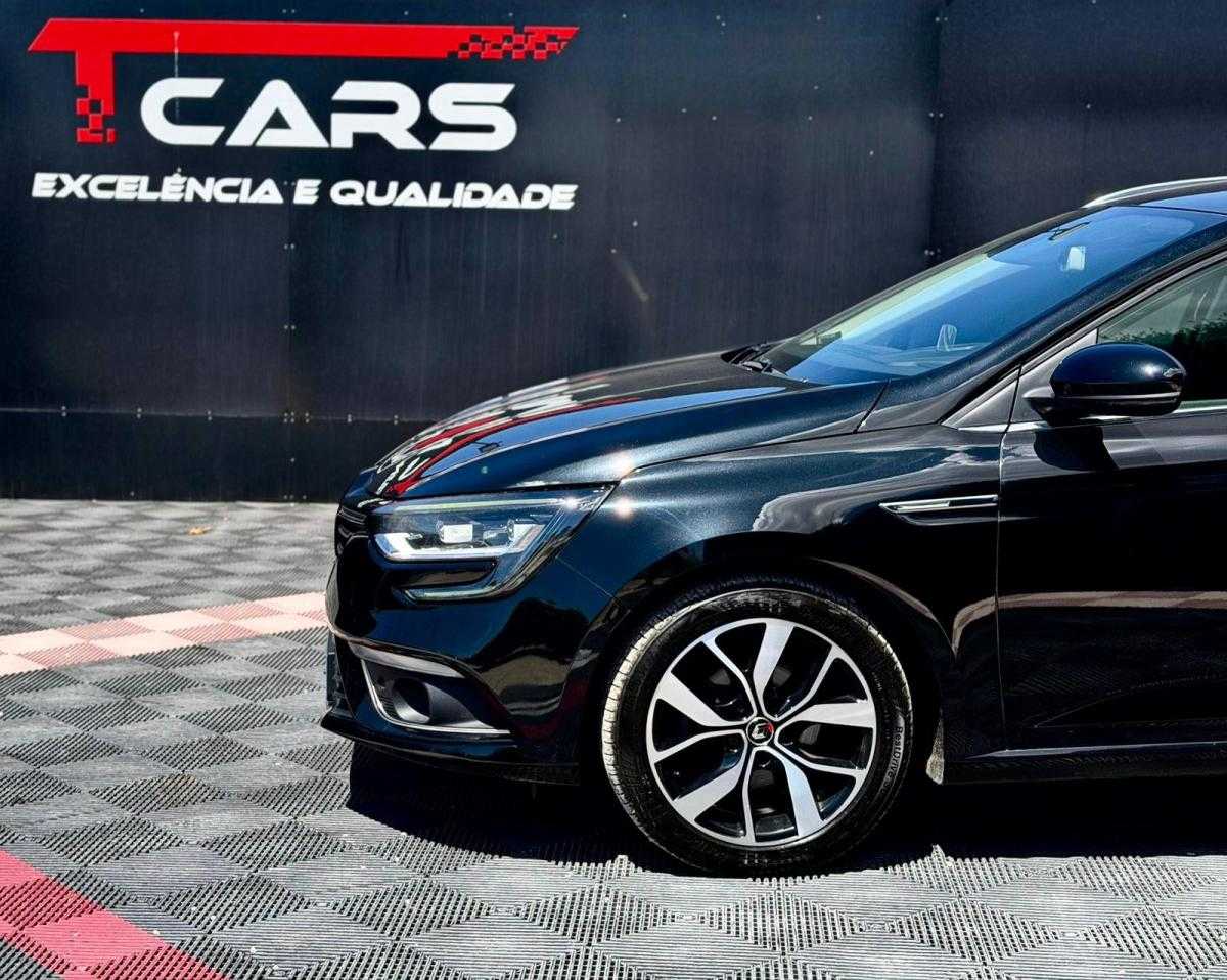 renault-megane-sport-tourer-2018-diesel-1461cc