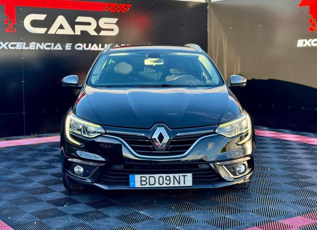 renault-megane-sport-tourer-2018-diesel-1461cc
