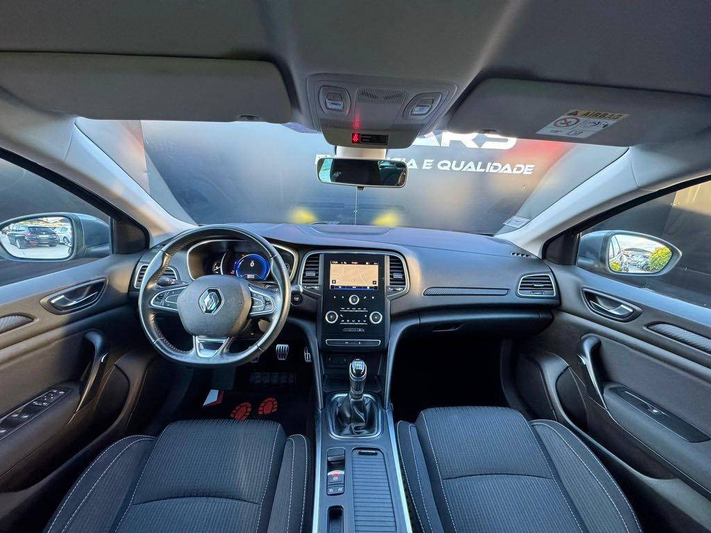 renault-megane-sport-tourer-2018-diesel-1461cc