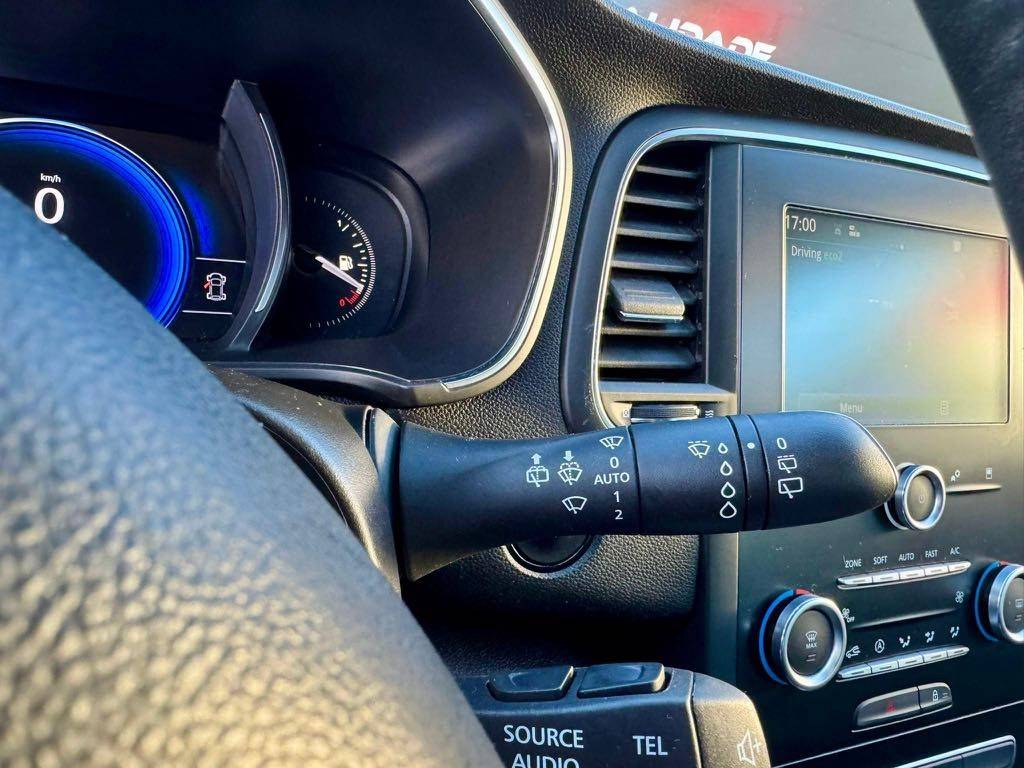 renault-megane-sport-tourer-2018-diesel-1461cc