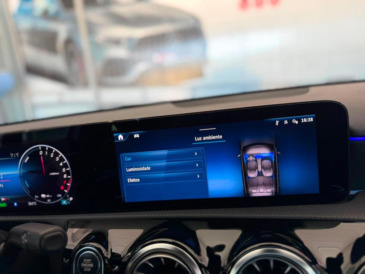 mercedes-benz-classe-a-2023-hibrido-a-gasolina-1332cc