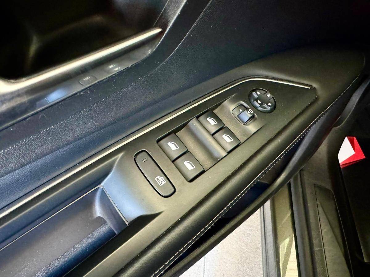 peugeot-3008-2019-diesel-1499cc