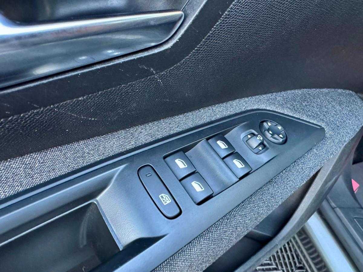 peugeot-5008-2020-diesel-1499cc