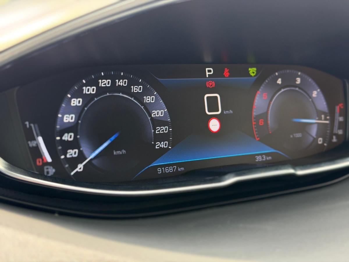 peugeot-5008-2020-diesel-1499cc