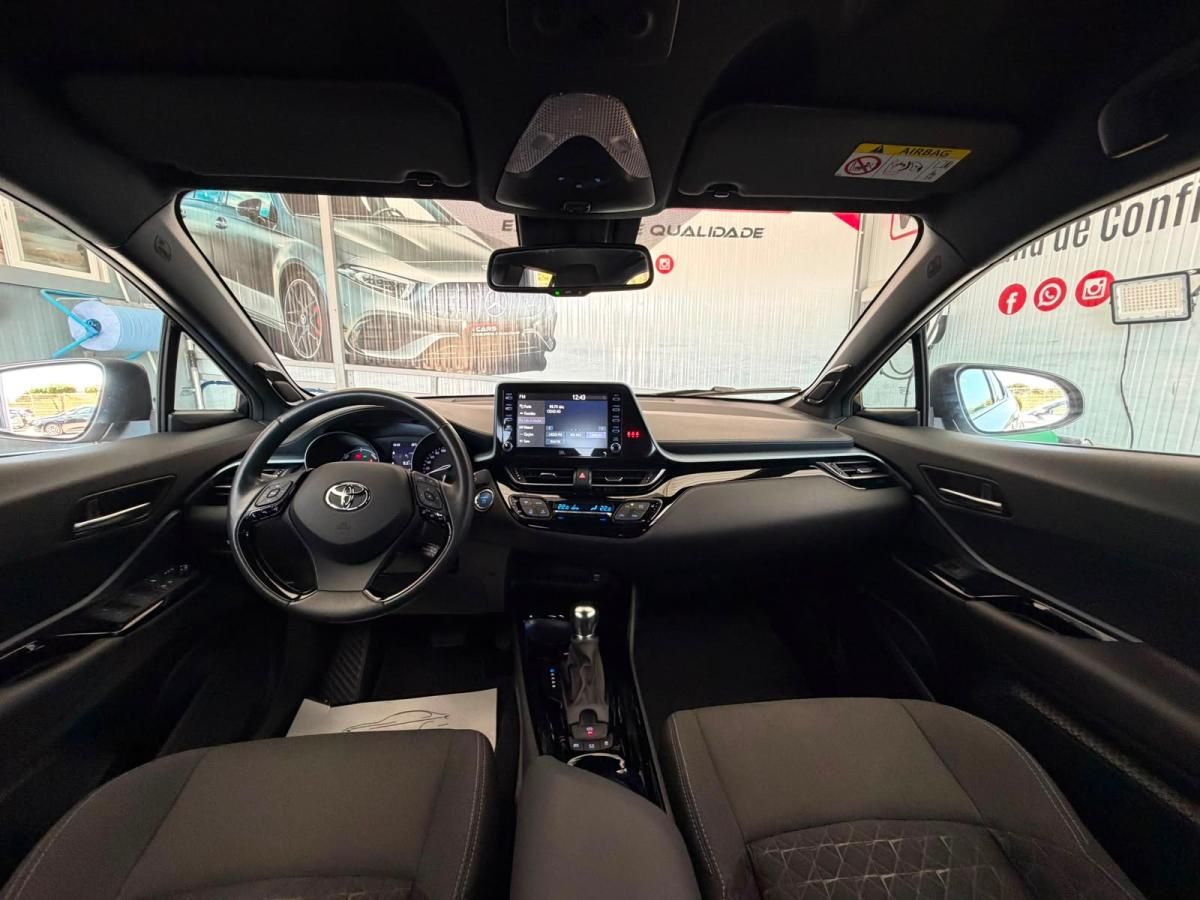 toyota-c-hr-2022-hibrido-a-gasolina-1798cc