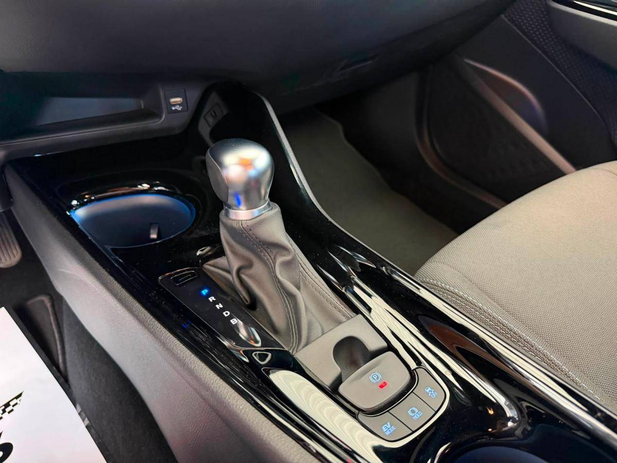 toyota-c-hr-2022-hibrido-a-gasolina-1798cc