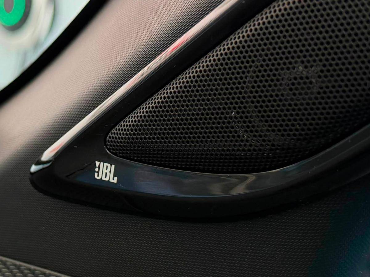 toyota-c-hr-2022-hibrido-a-gasolina-1798cc