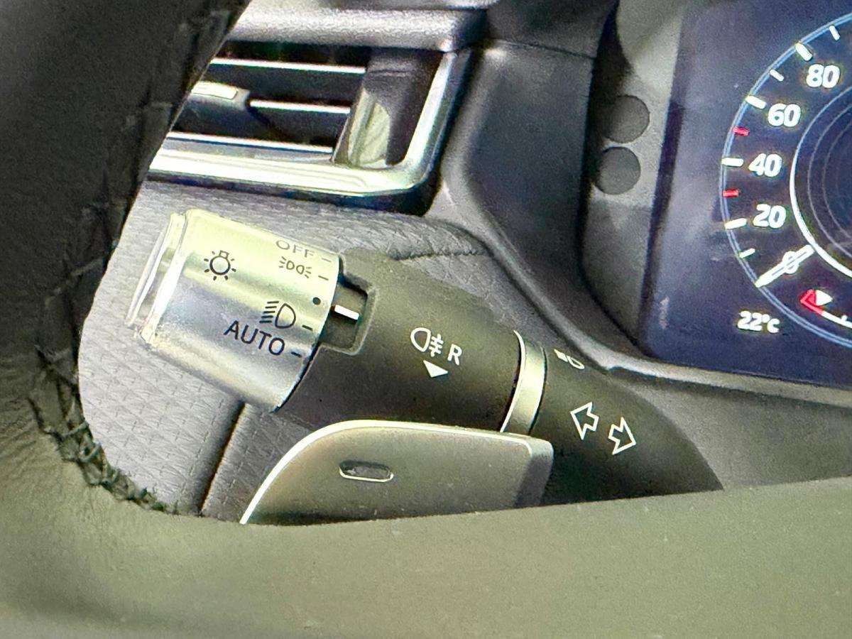 land-rover-range-rover-velar-2022-hibrido-a-gasolina-1997cc