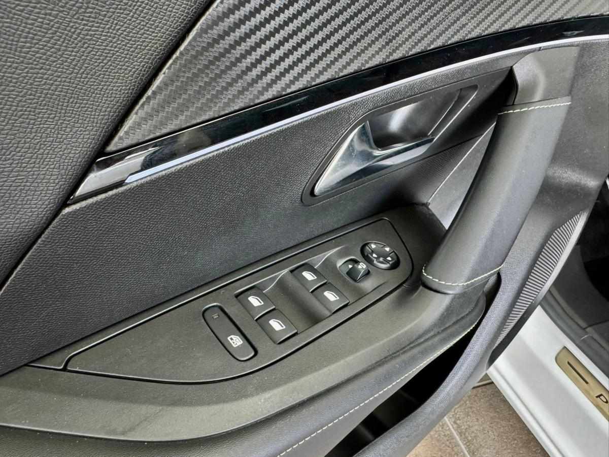 peugeot-2008-2021-gasolina-1199cc