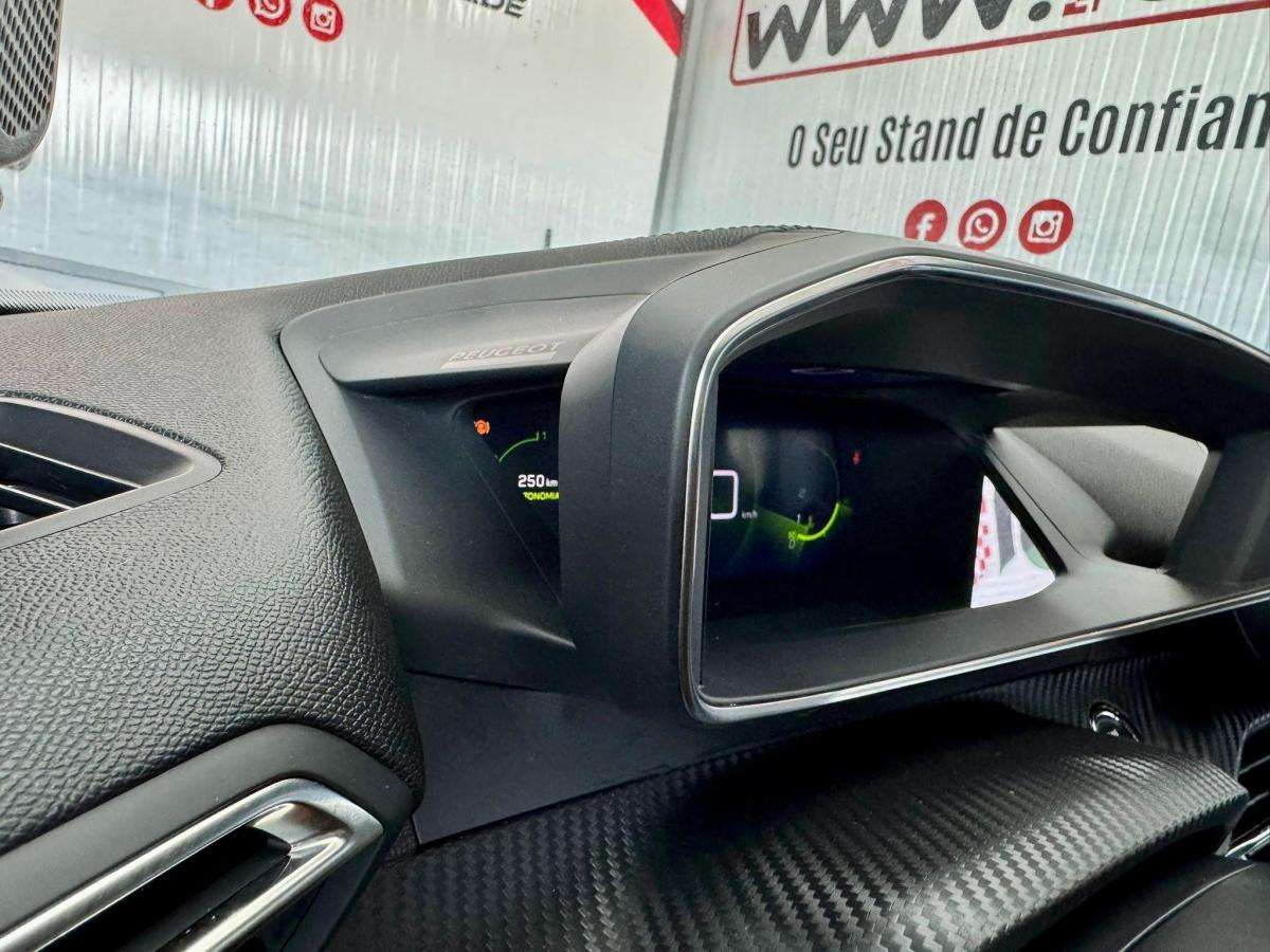 peugeot-2008-2021-gasolina-1199cc