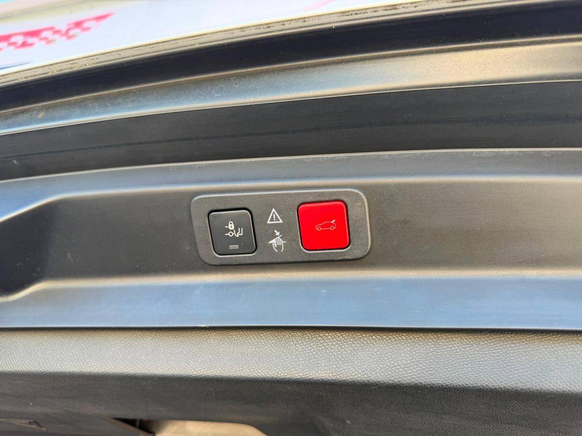 peugeot-5008-2019-diesel-1499cc