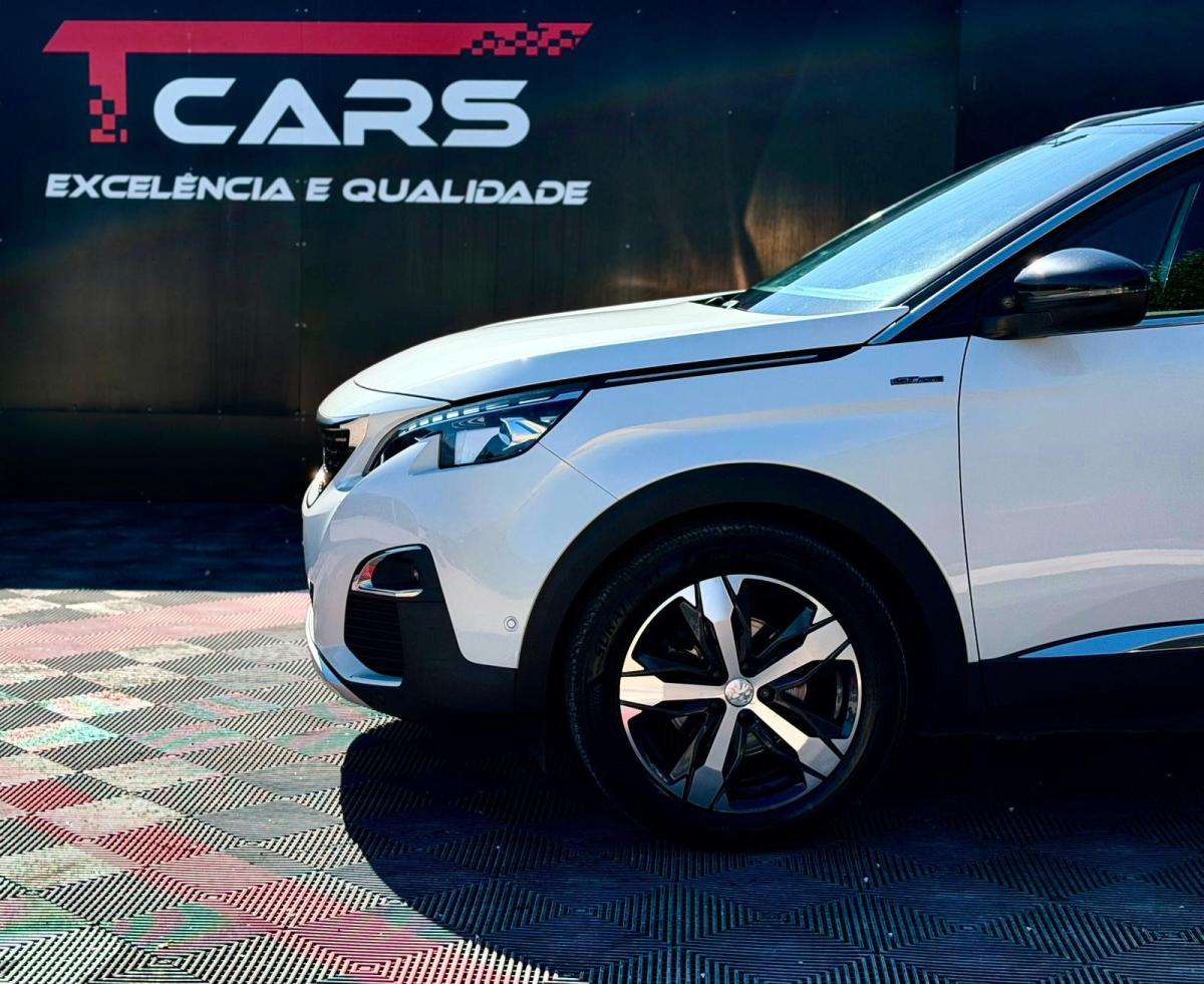 peugeot-5008-2019-diesel-1499cc
