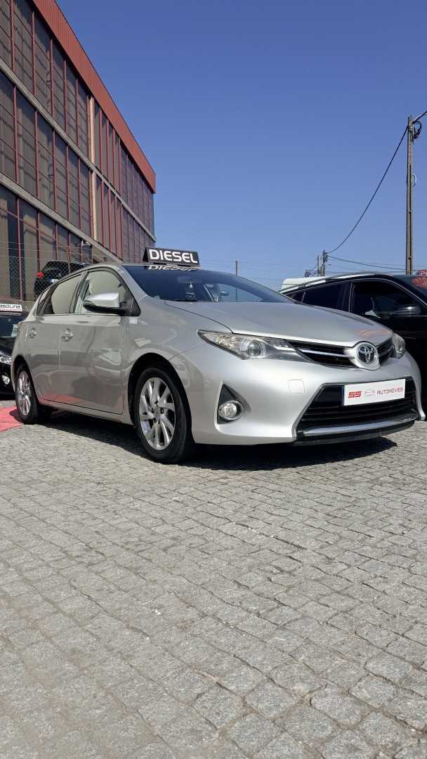 toyota-auris-2015-diesel-1364cc