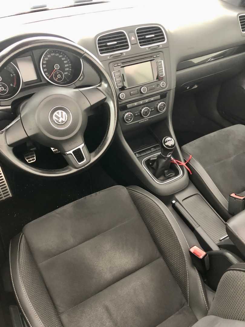 volkswagen-golf-cabriolet-2013-diesel-1598cc